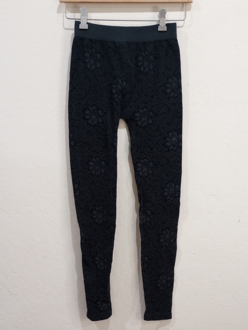 Nikibiki Black Stretch Floral Leggings, OS